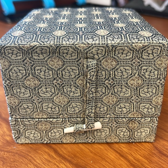 Presentation Gift Box - Picture 3 of 9